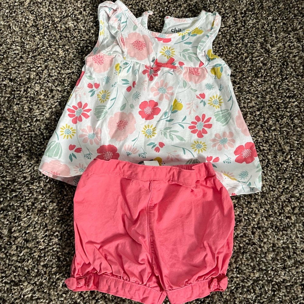 Carter’s 12 month floral tee and short set-like new